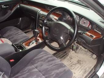 1999 Nissan Laurel Photos