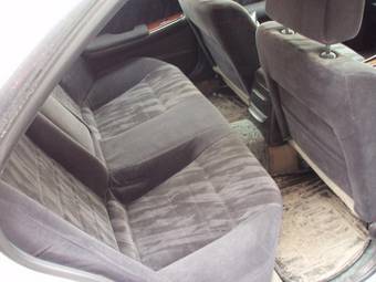 1999 Nissan Laurel Photos