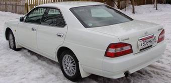 1999 Nissan Laurel Pictures