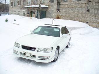 1999 Nissan Laurel Photos