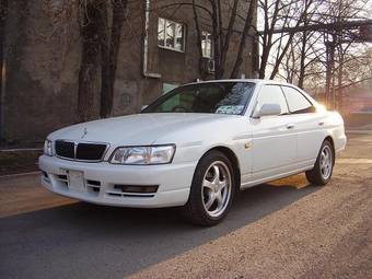 1999 Nissan Laurel Images