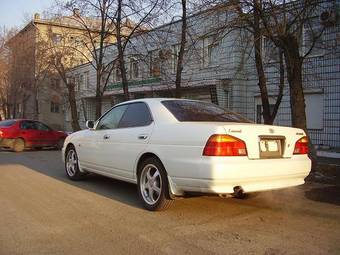 1999 Nissan Laurel Pics