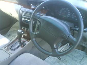 1999 Nissan Laurel Pictures