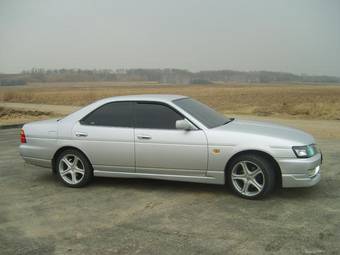 1999 Nissan Laurel Photos