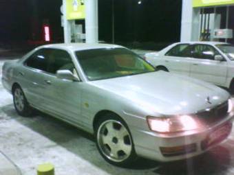 1999 Nissan Laurel Photos