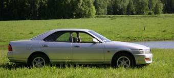 1999 Nissan Laurel Pictures