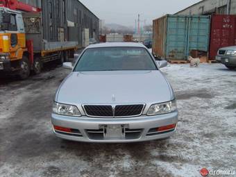 1999 Nissan Laurel Pictures