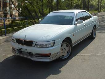 1999 Nissan Laurel Photos