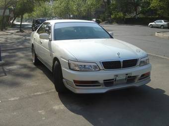 1999 Nissan Laurel Pictures