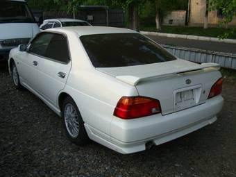 1999 Nissan Laurel Pics