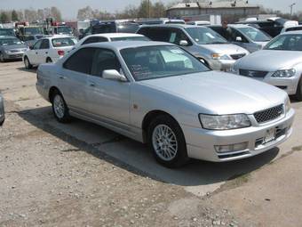 1999 Nissan Laurel Photos