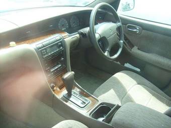 1999 Nissan Laurel Photos