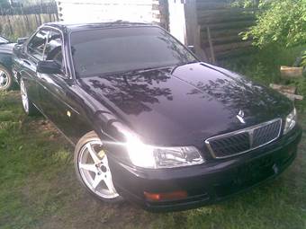 1999 Nissan Laurel Pictures