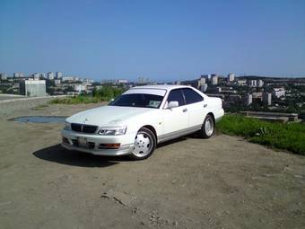 1999 Nissan Laurel Photos