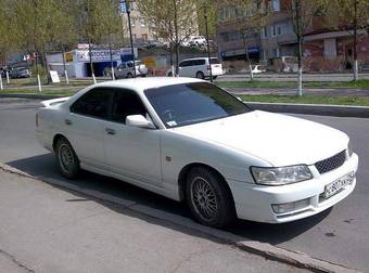 1999 Nissan Laurel Photos