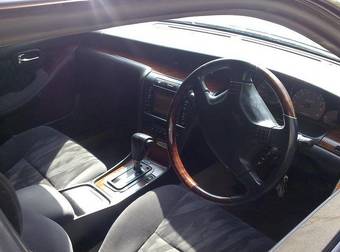1999 Nissan Laurel Photos