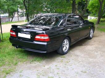 1999 Nissan Laurel Pictures