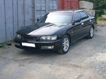 1999 Nissan Laurel Photos