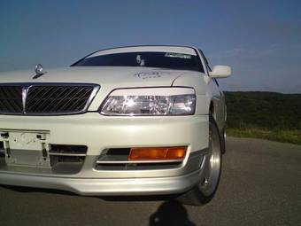 1999 Nissan Laurel Photos