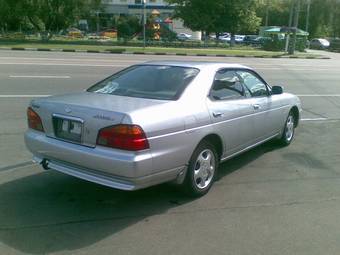 1999 Nissan Laurel Pictures