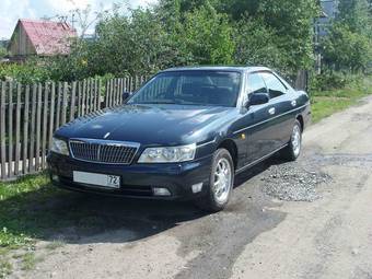 1999 Nissan Laurel Images