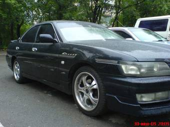 1999 Nissan Laurel Pictures