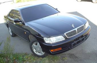 1999 Nissan Laurel Photos