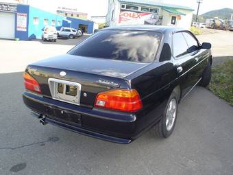 1999 Nissan Laurel Pictures