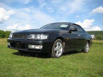 1999 Nissan Laurel Photos