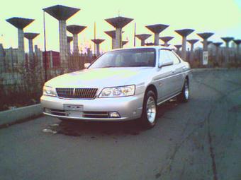 2000 Nissan Laurel