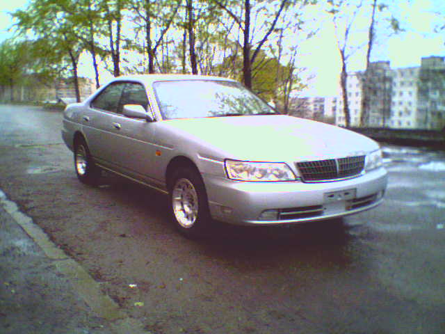 2000 Nissan Laurel