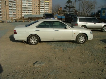 2000 Nissan Laurel