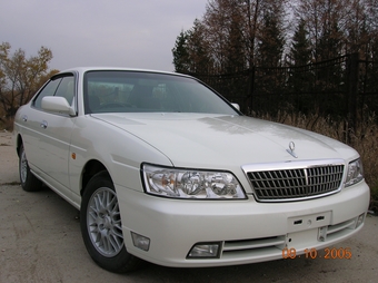 2000 Nissan Laurel