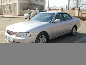 2000 Nissan Laurel