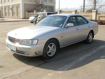 2000 Nissan Laurel