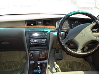 2000 Laurel