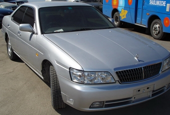 Nissan Laurel