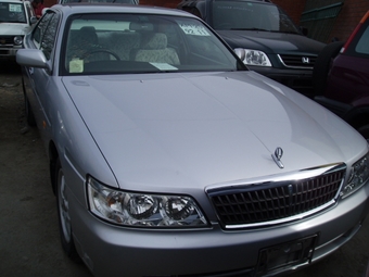 2000 Nissan Laurel