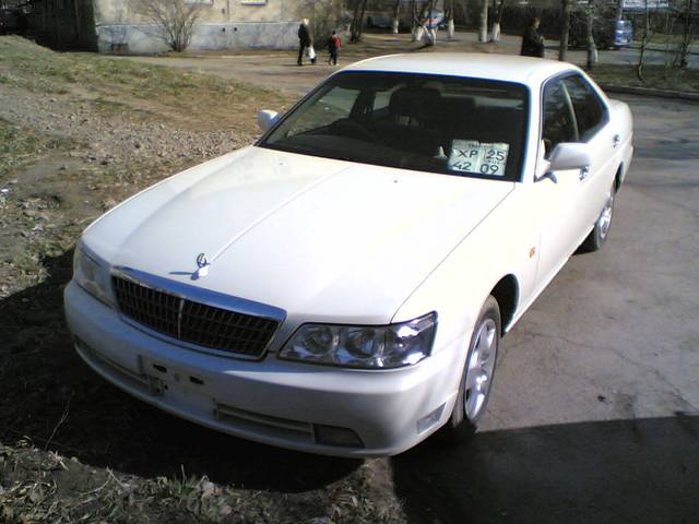 2000 Nissan Laurel