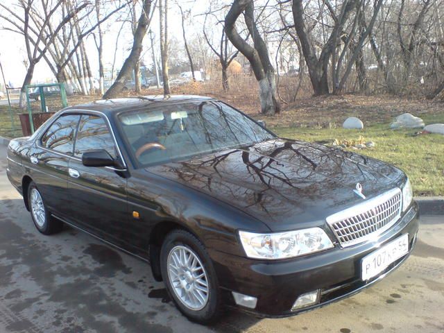 2000 Nissan Laurel