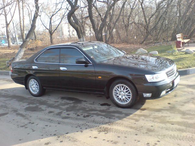 2000 Nissan Laurel