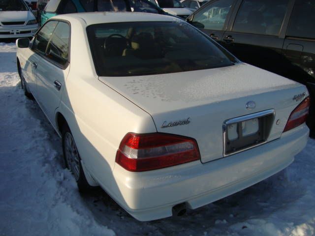 2000 Nissan Laurel