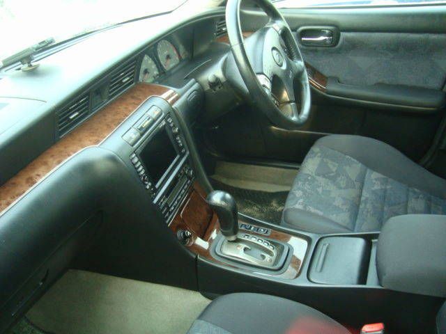 2000 Nissan Laurel