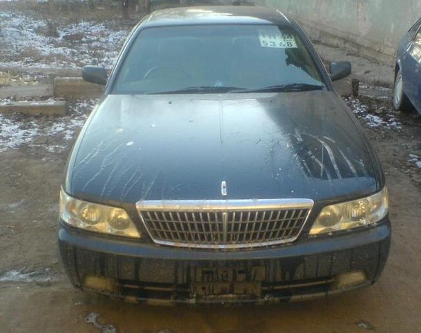 2000 Nissan Laurel
