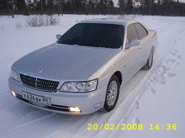 2000 Nissan Laurel