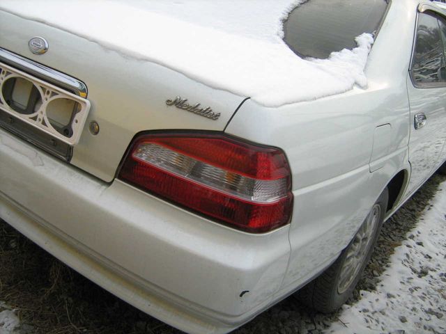 2000 Nissan Laurel