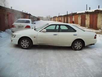 2000 Nissan Laurel