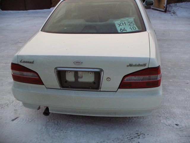 2000 Nissan Laurel