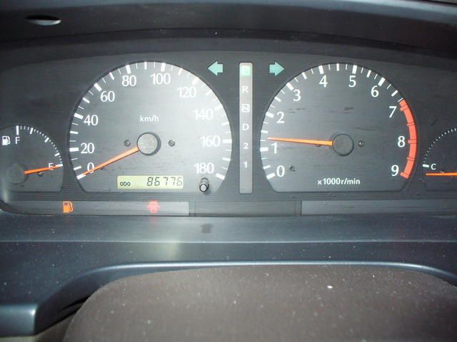 2000 Nissan Laurel