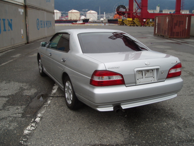 2000 Nissan Laurel Photos